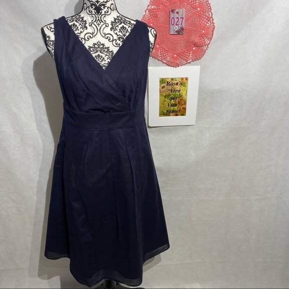 Lands' End  Front and Back V-Neck A-line Dress - Picture 2 of 13